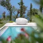 Susona Bodrum, Lxr &