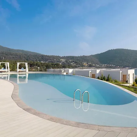 Susona Bodrum, Lxr & אתר נופש טורבה