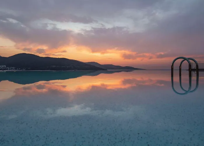 Susona Bodrum, Lxr &